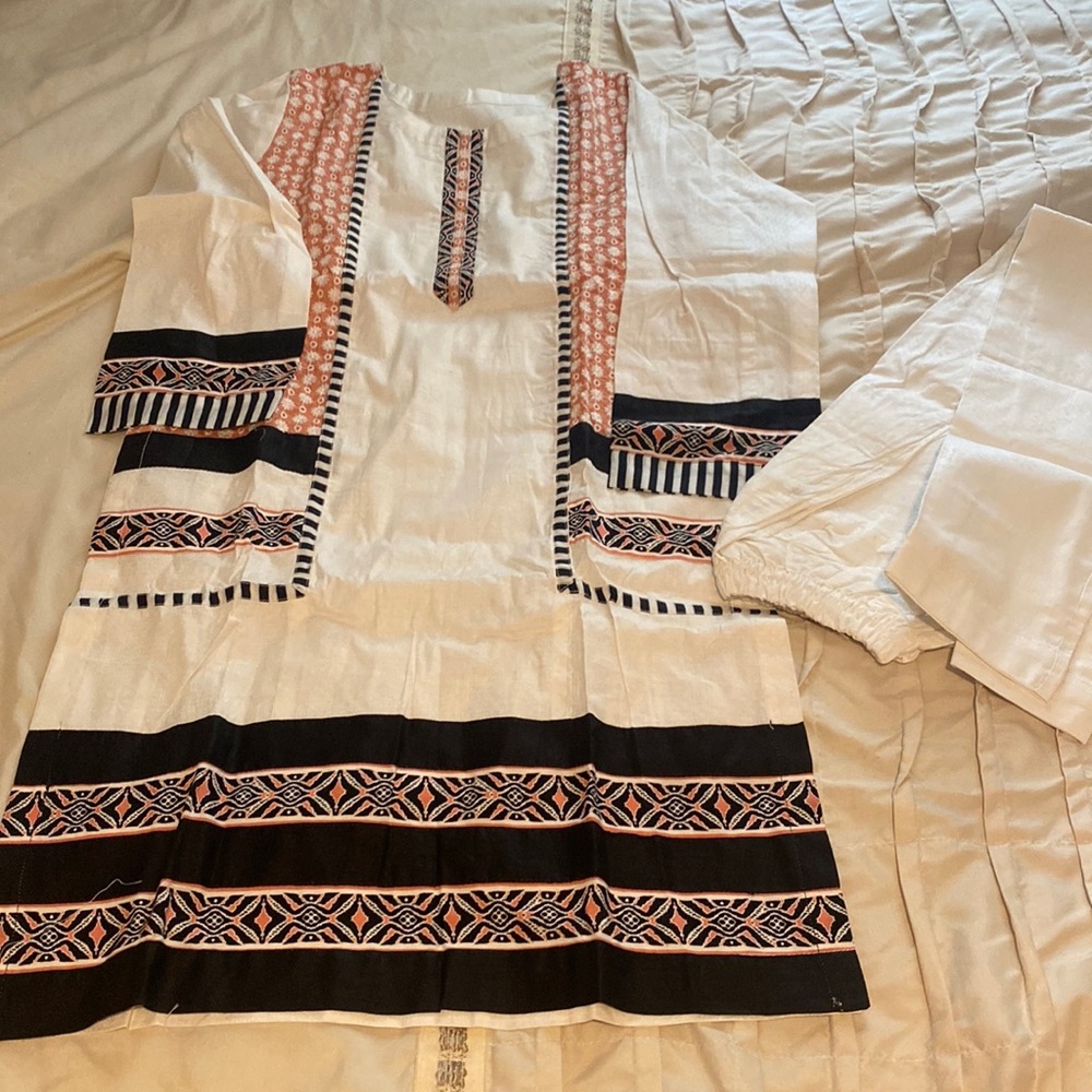 Pakistani/ Indian 2 piece suit